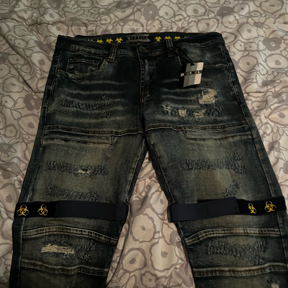 Decibel jeans